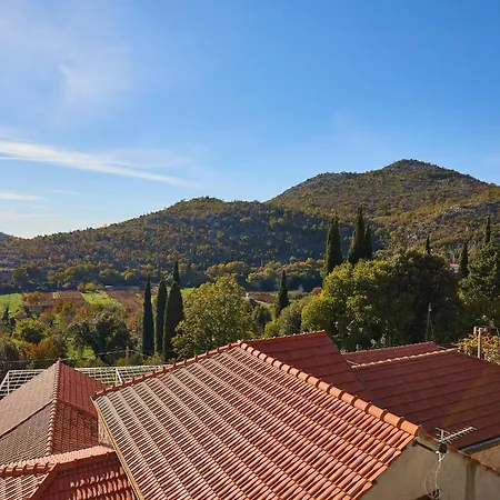 Hedera Estate Hedera Xvi * Osojnik