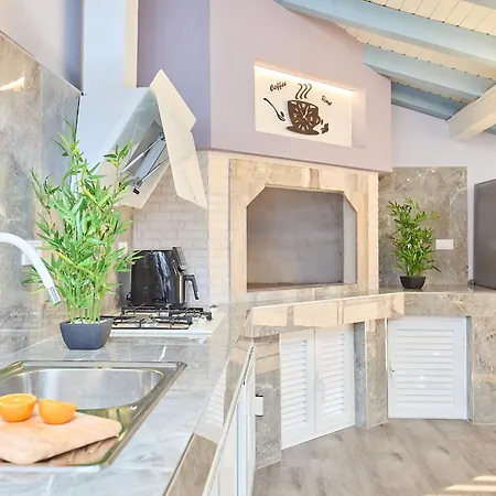 Aguzin Villa Osojnik