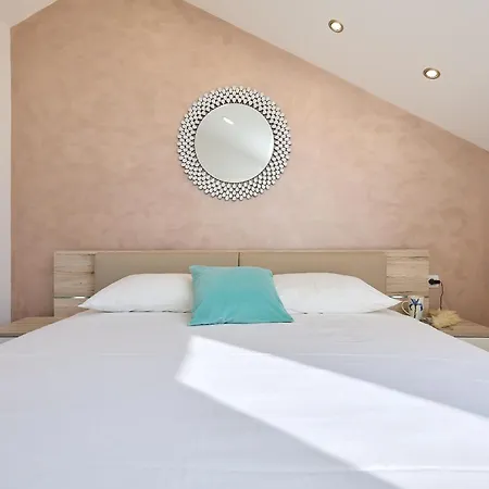 Villa Aguzin Osojnik