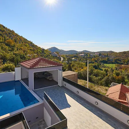 Villa Aguzin Osojnik